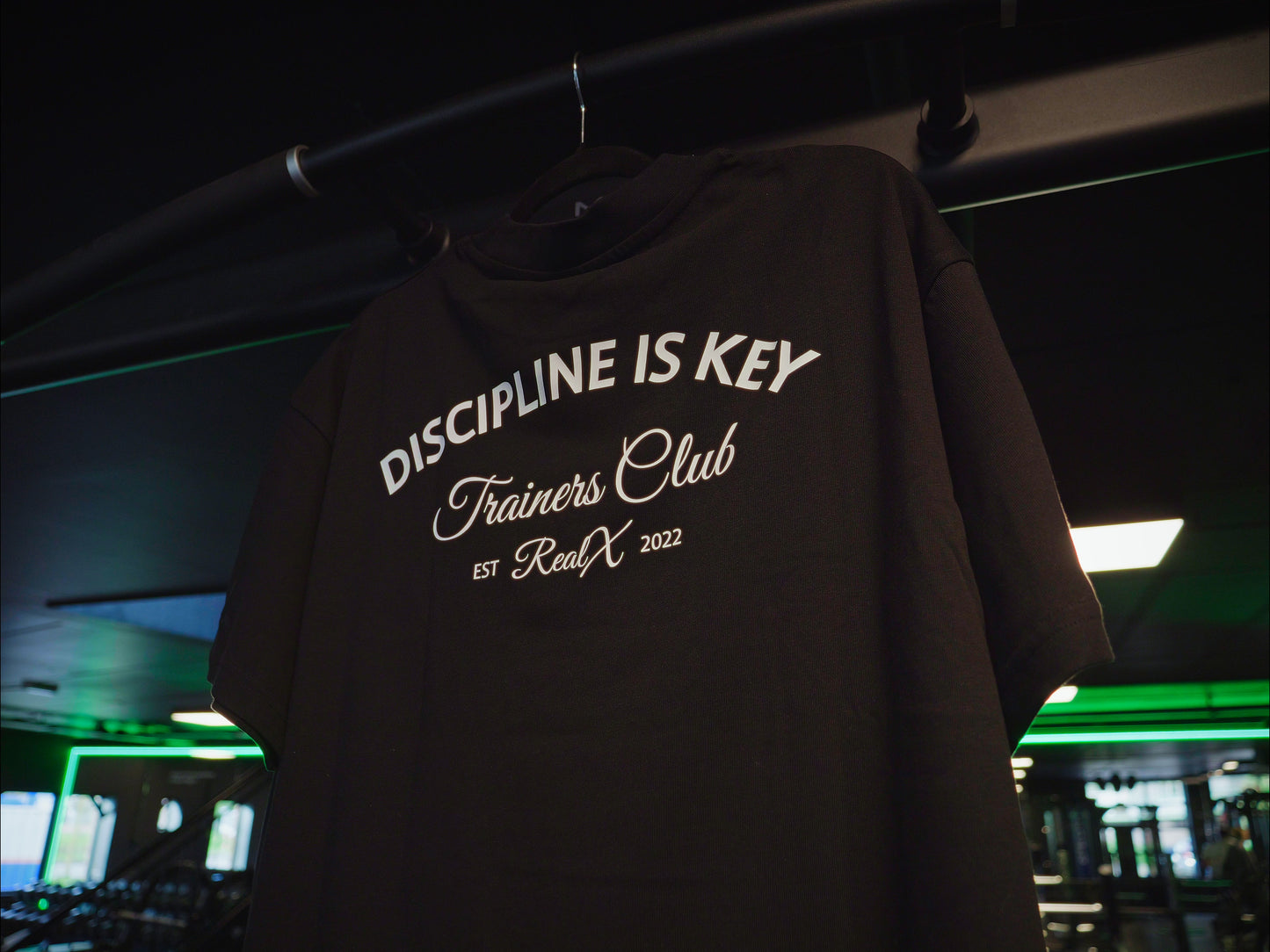 Black T-shirt Trainers Club